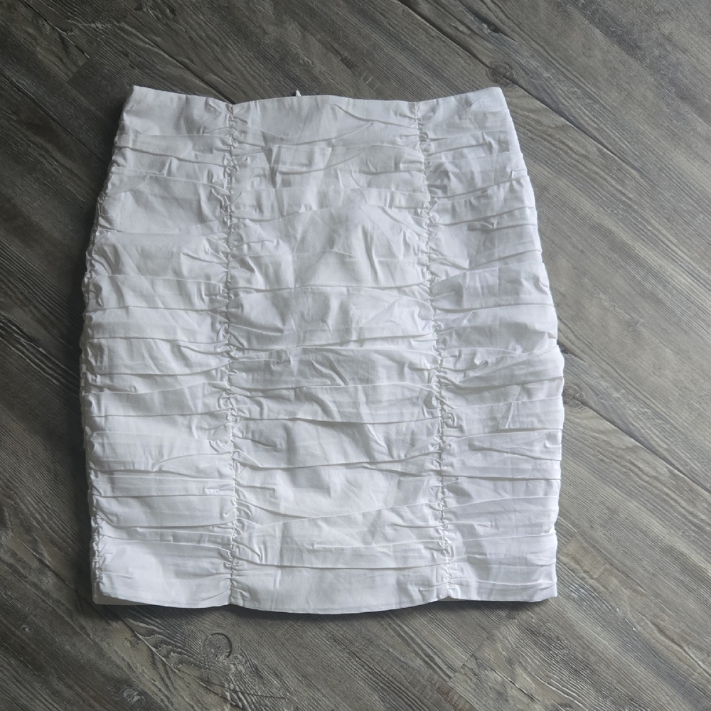 Chic White Ruched Mini Skirt